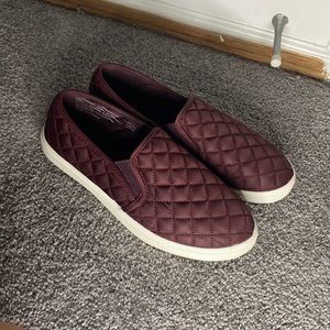 Time an tru size 9 velvet shoes